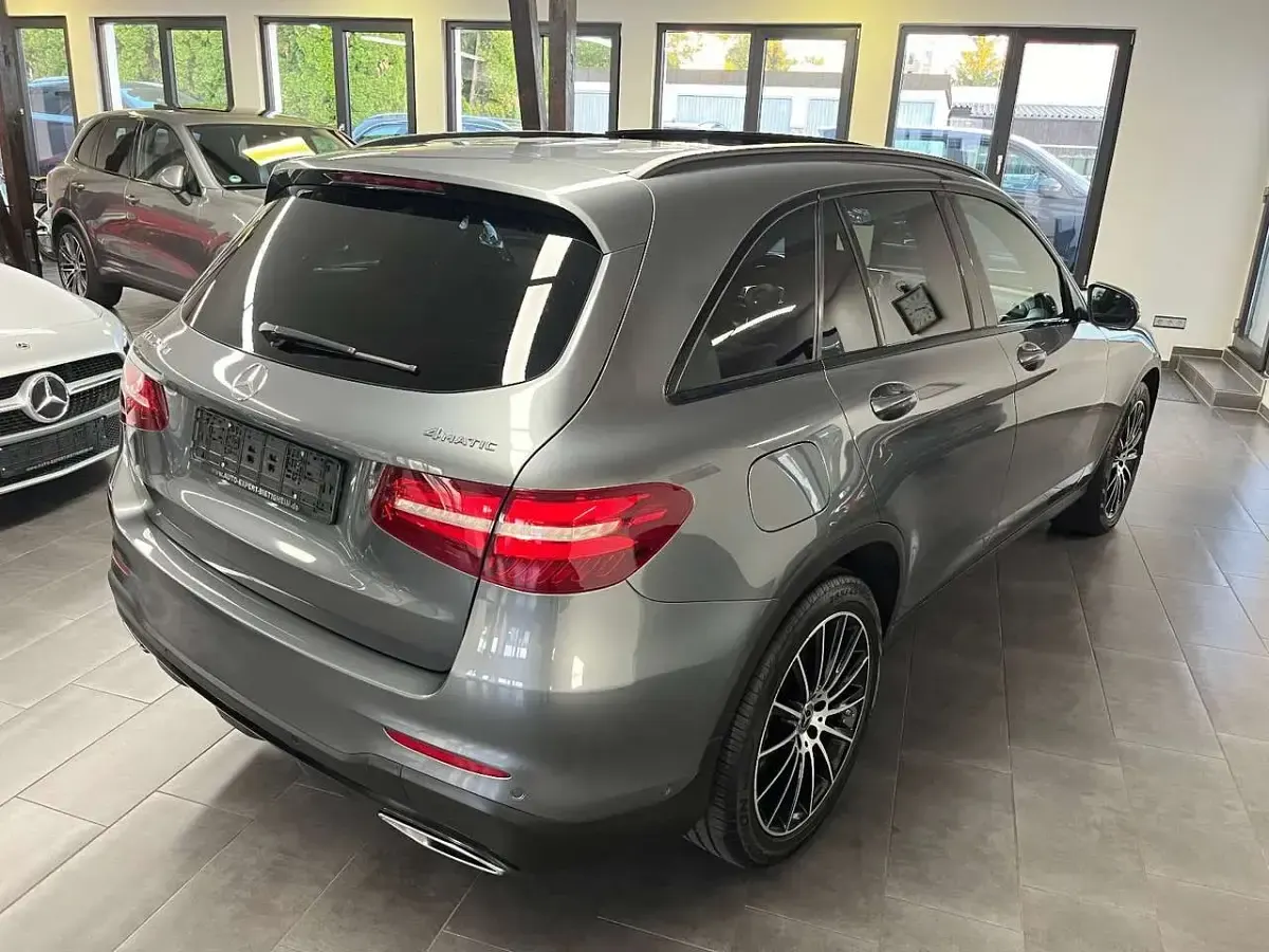Gebraucht Mercedes GLC250 AMG 204 PS (150 kW) 2018 Grau SUV