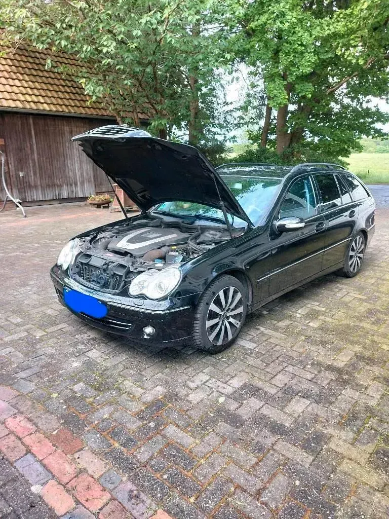 Gebraucht Mercedes C280 231 PS (169 kW) 2006 Schwarz Kombi