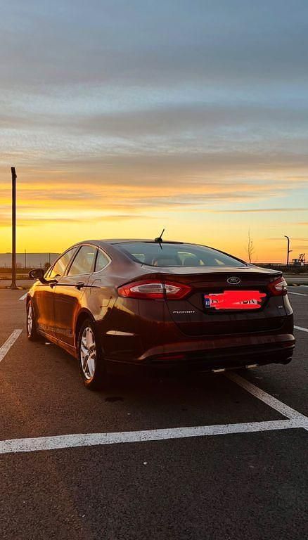 Gebraucht Ford Fusion 177 PS (130 kW) 2016 Rot Limousine