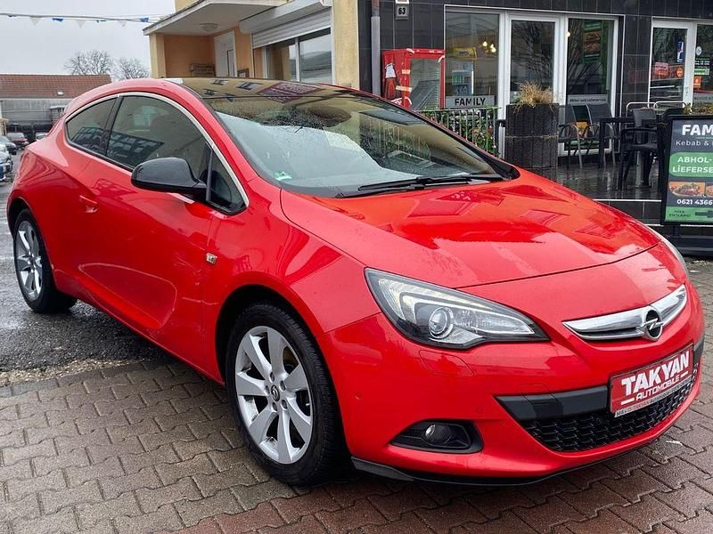 Gebraucht Opel Astra GTC Basis 165 PS (121 kW) 2015 Rot Coupé