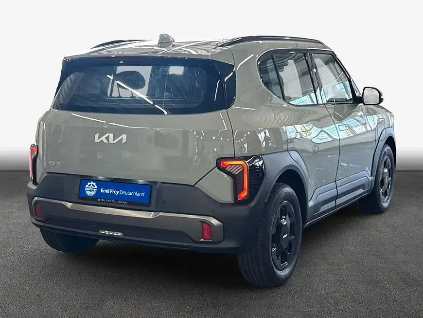 Neu Kia EV2 Earth 108 kW (147 PS) 2026 Grau SUV