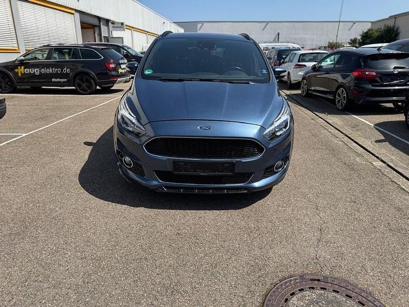 Gebraucht Ford S-MAX ST-Line 190 PS (139 kW) 2018 Blau Van / Kleinbus