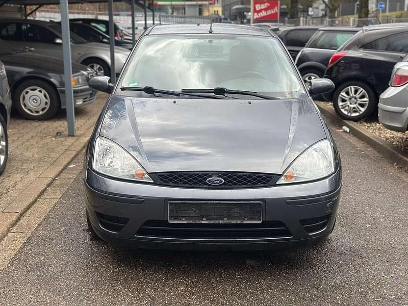 Gebraucht Ford Focus Finesse 75 PS (55 kW) 2002 Grau Limousine