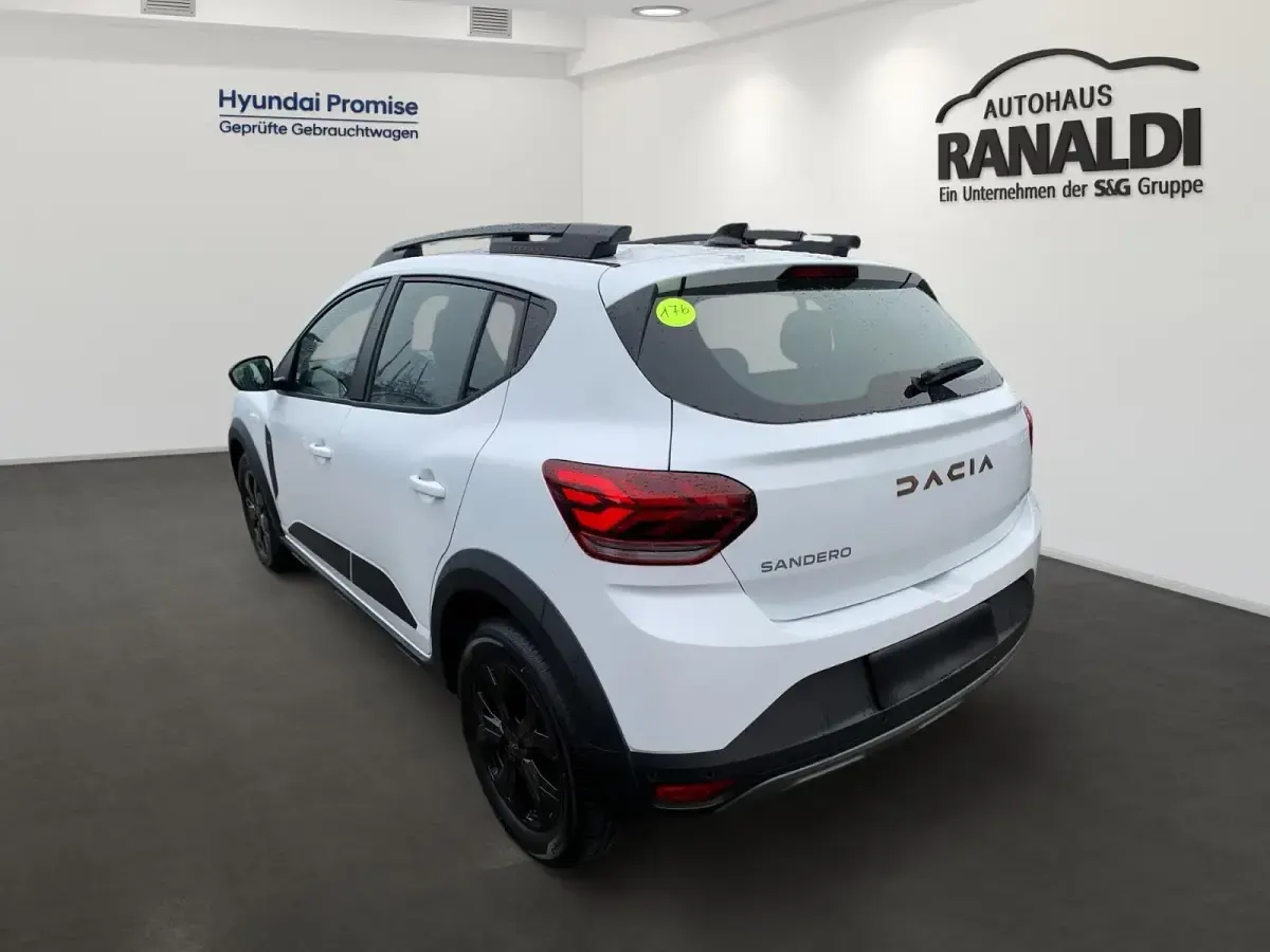 Neu Dacia Sandero Extreme 110 PS (80 kW) 2025 Weiß SUV