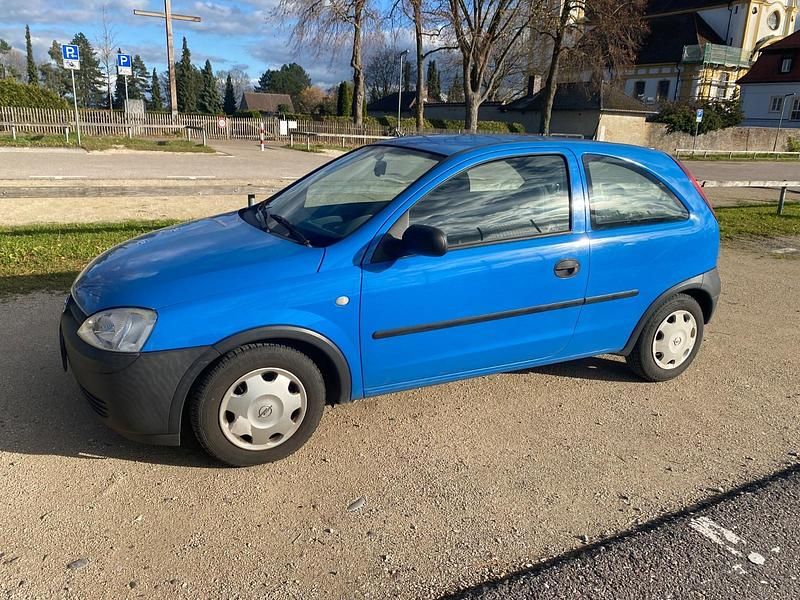 Blau Gebraucht 2002 Opel Corsa Kleinwagen | 300 € (Superpreis) - Bild 1/4