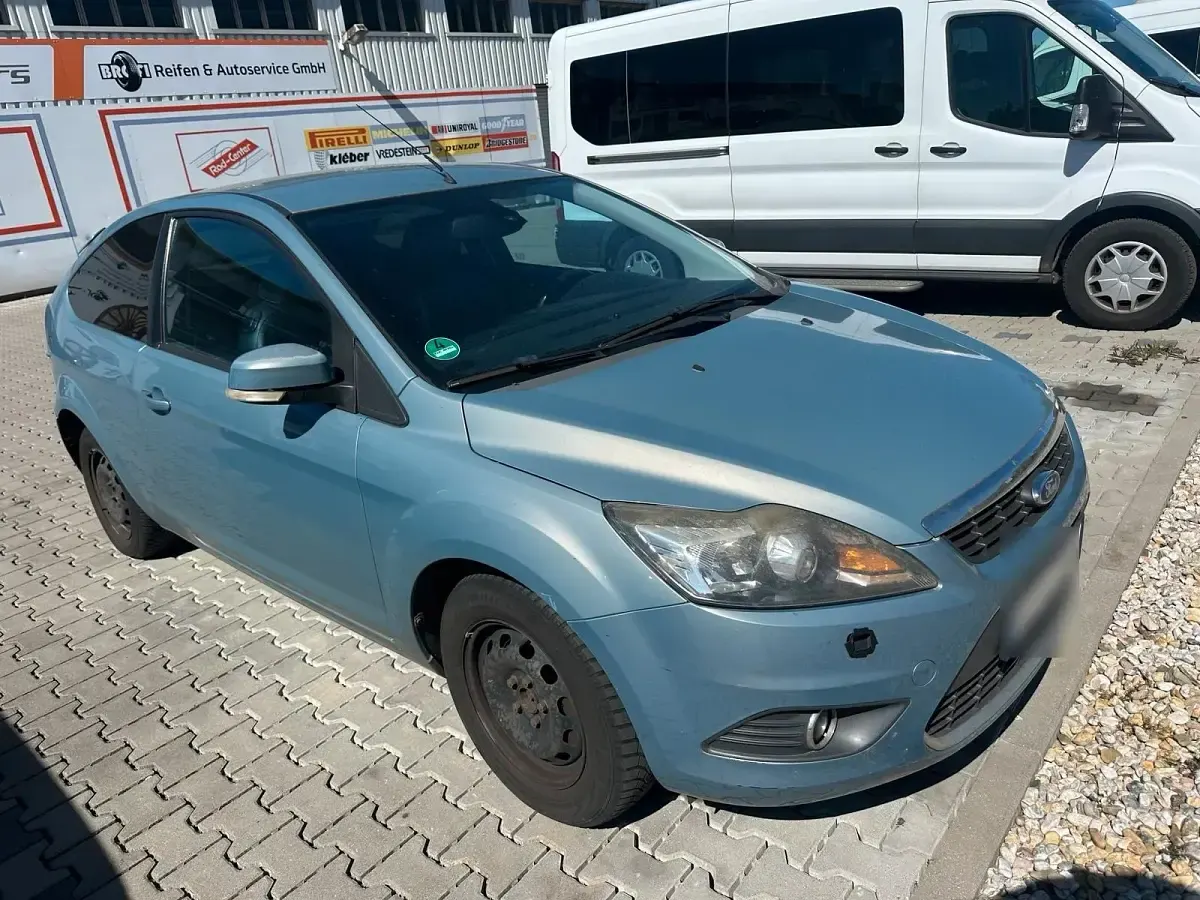 Usata Ford Focus 123 CV (90 kW) 2008 Blu Utilitaria