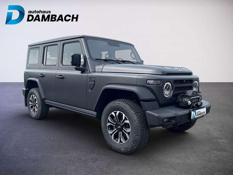 Neu BAW 212 166 PS (122 kW) 2026 Grün SUV