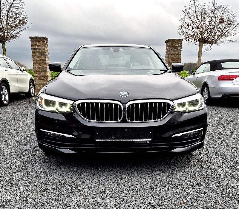 Gebraucht BMW 520 Performance 190 PS (139 kW) 2019 Black sapphire metallic Limousine
