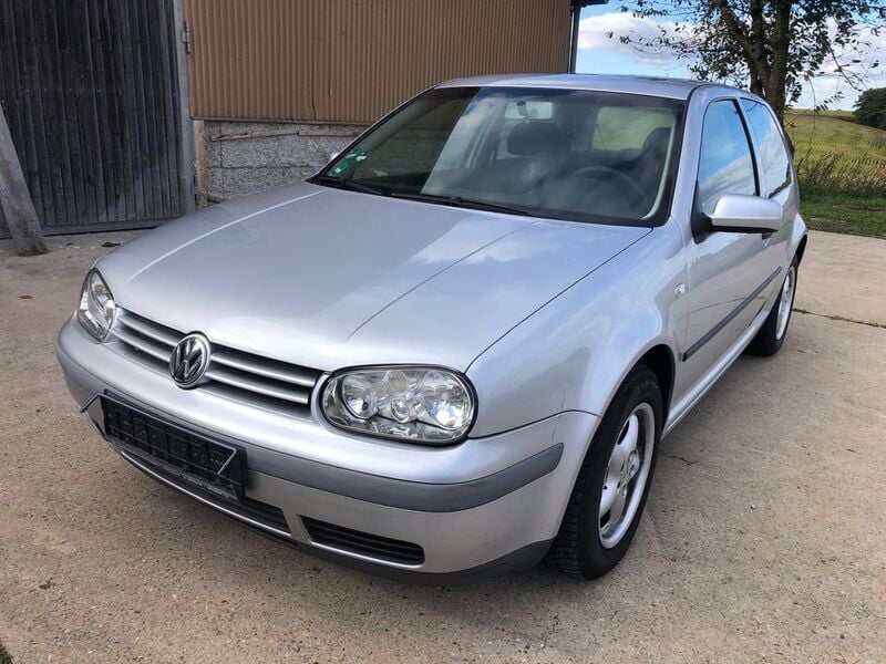 Silber Gebraucht 2002 VW Golf IV Limousine | 980 € (Guter Preis) - Bild 1/4