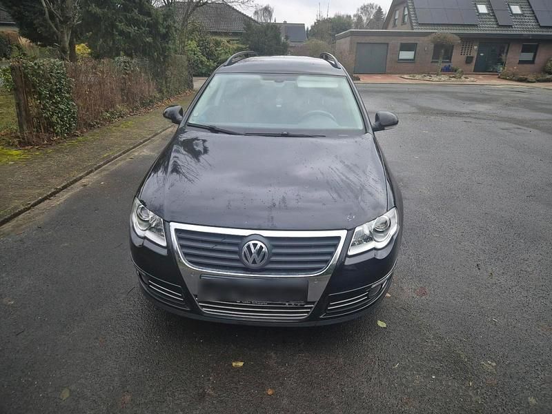 Schwarz Gebraucht 2006 VW Passat Kombi | 1.800 € (Superpreis) - Bild 1/4