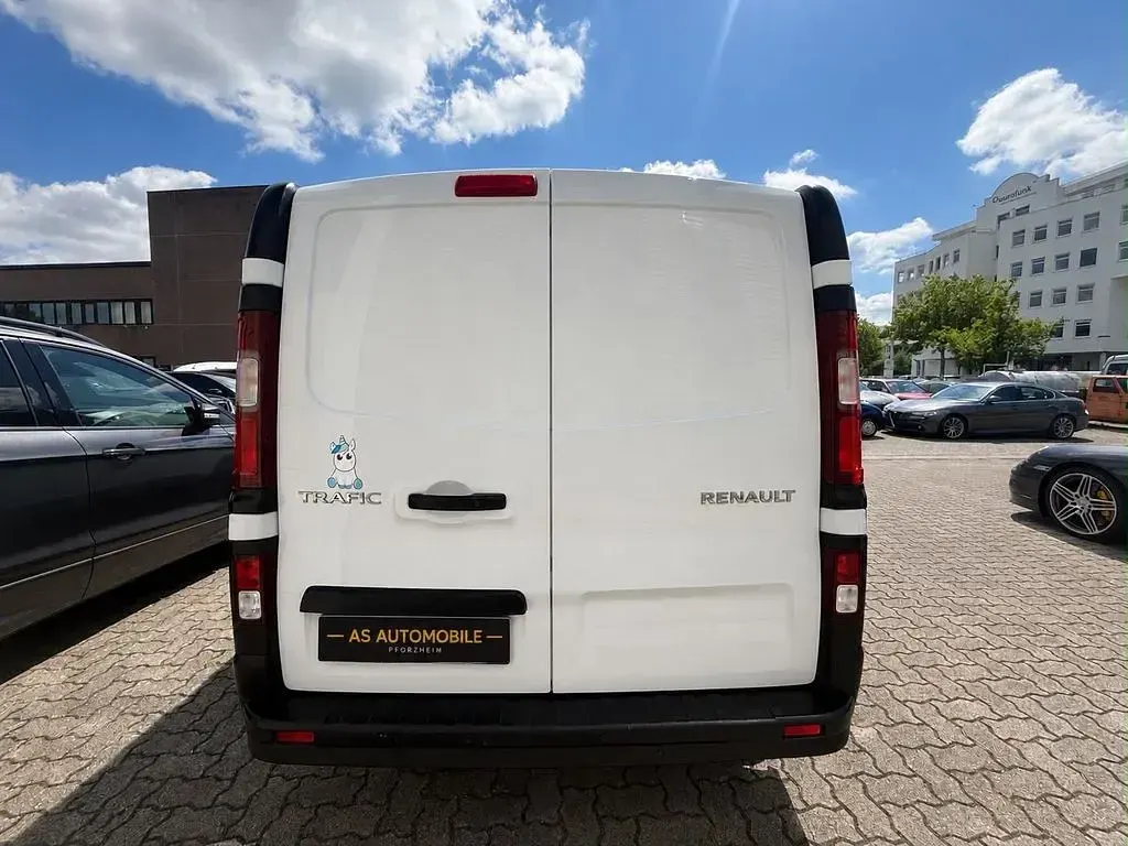 Gebraucht Renault Trafic Komfort 120 PS (88 kW) 2019 Weiß Van / Kleinbus