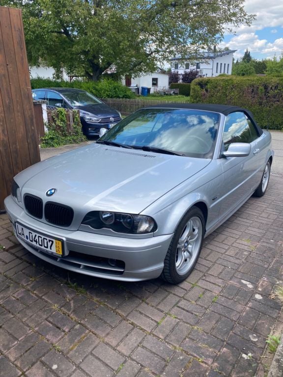 Silber Gebraucht 2001 BMW 325 Cabriolet M Sport Cabrio | 10.500 € (Guter Preis) - Bild 1/4