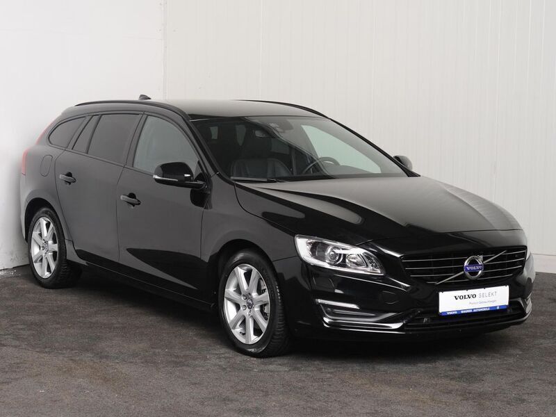 Gebraucht Volvo V60 150 PS (110 kW) 2017 Schwarz Kombi