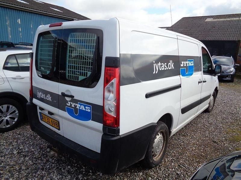 Gebraucht Citroën Jumpy 128 PS (94 kW) 2016 Weiß Van / Kleinbus