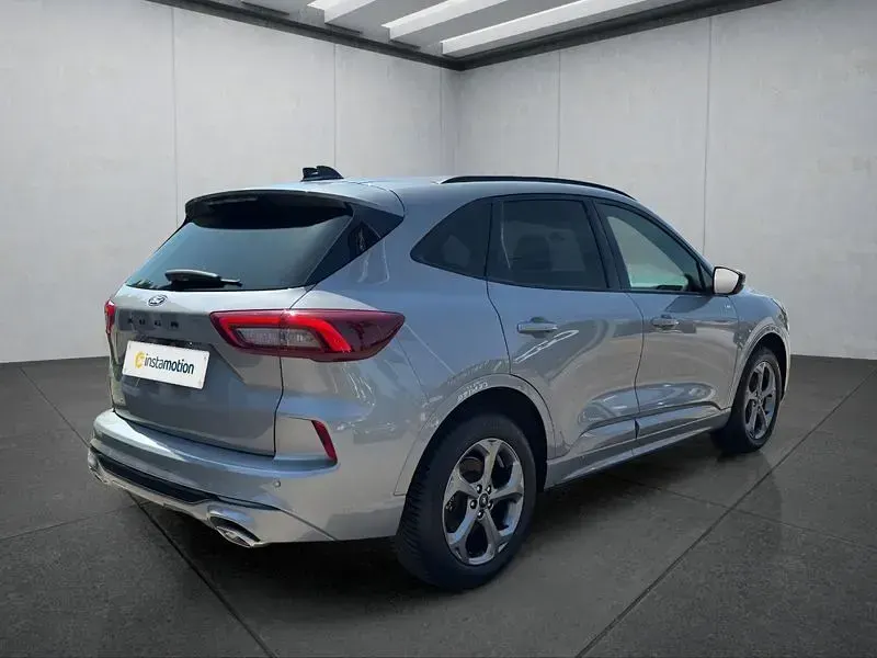 Gebraucht Ford Kuga ST-Line 186 PS (136 kW) 2025 Silber SUV