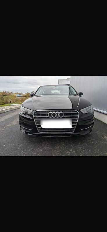 Gebraucht Audi A3 Sportback 105 PS (77 kW) 2013 Schwarz Kleinwagen