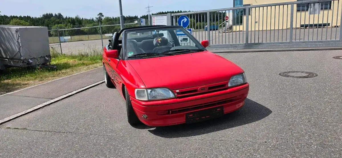 Gebraucht Ford Escort Cabriolet 105 PS (77 kW) 1991 Rot Cabrio