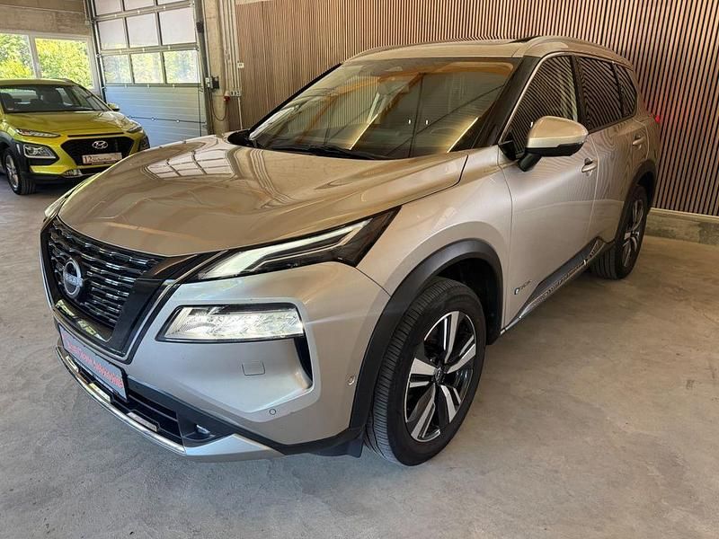 Silber Gebraucht 2022 Nissan X-Trail Tekna SUV | 29.499 € (Fairer Preis) - Bild 1/4