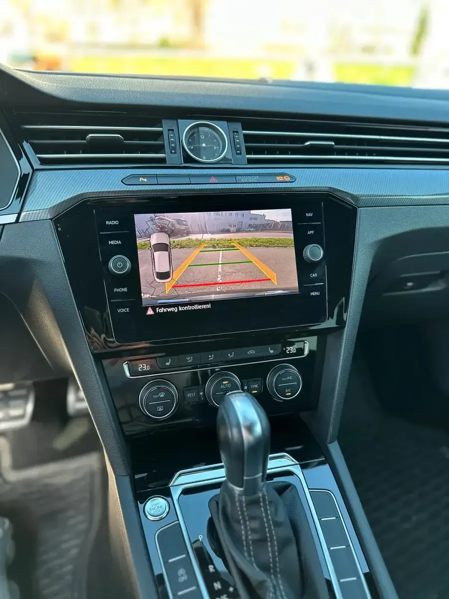 Gebraucht VW Arteon R-line 150 PS (110 kW) 2019 Grau Kleinwagen