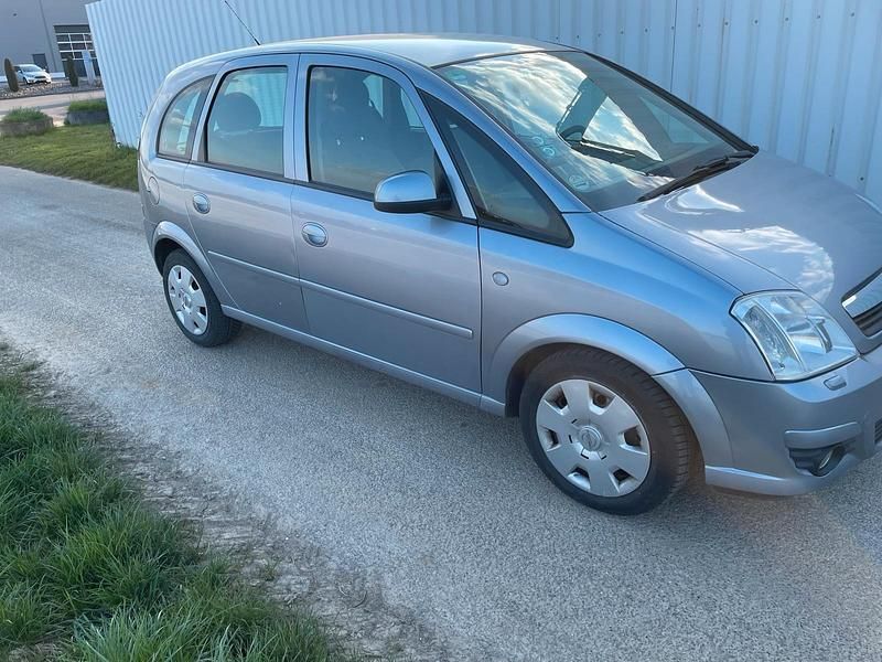 Gebraucht Opel Meriva Edition 105 PS (77 kW) 2006 Rot Van / Kleinbus
