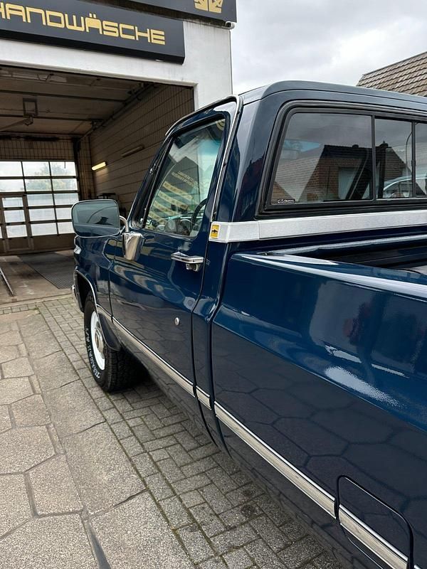 Gebraucht Chevrolet C20 184 PS (135 kW) 1986 Blau Abholung