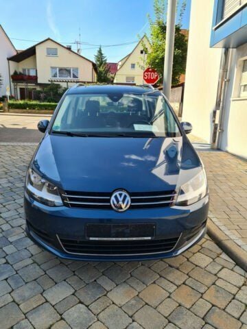 Gebraucht VW Sharan Comfortline 150 PS (110 kW) 2016 Blau metallic Van / Kleinbus