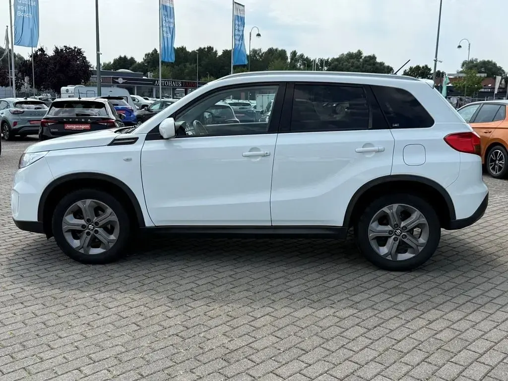 Gebraucht Suzuki Vitara Comfort 120 PS (88 kW) 2018 Weiß SUV