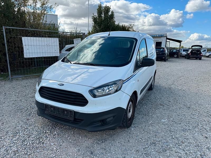 Weiß Gebraucht 2017 Ford Courier Van / Kleinbus | 3.190 € - Bild 1/4