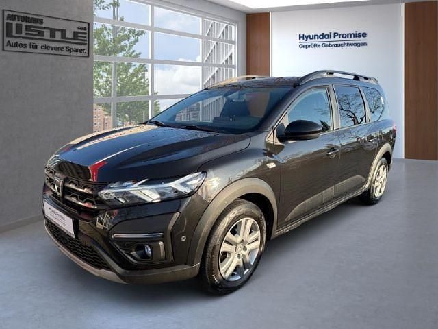 Perlmuttschwarz Gebraucht 2022 Dacia Jogger Comfort Van / Kleinbus | 17.985 € (Fairer Preis) - Bild 1/4