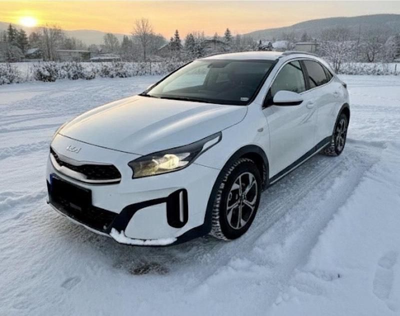 Gebraucht Kia XCeed 120 PS (88 kW) 2023 Weiß SUV