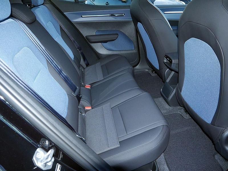 Neu Volvo EX30 CC Performance 314 kW (428 PS) 2025 Onyx schwarz SUV