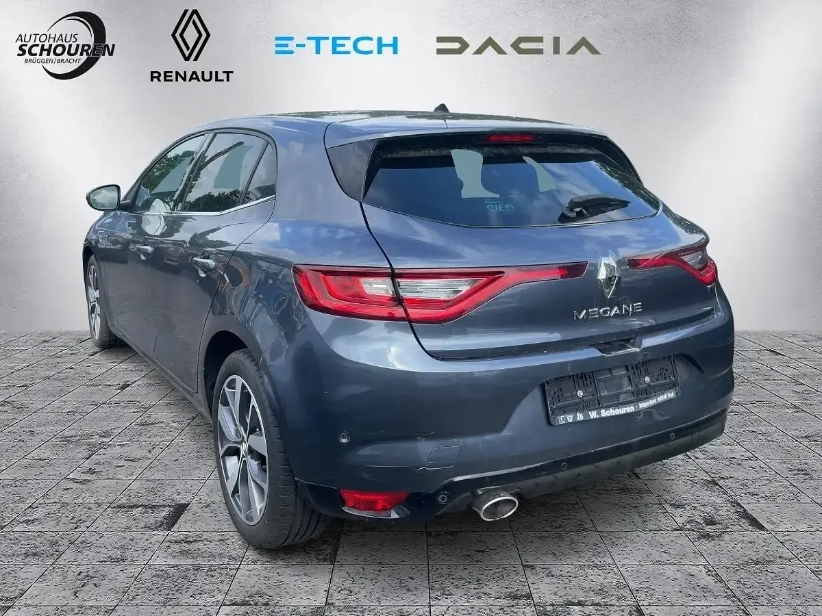 Gebraucht Renault Mégane III Bose Edition 131 PS (96 kW) 2016 Grau Limousine