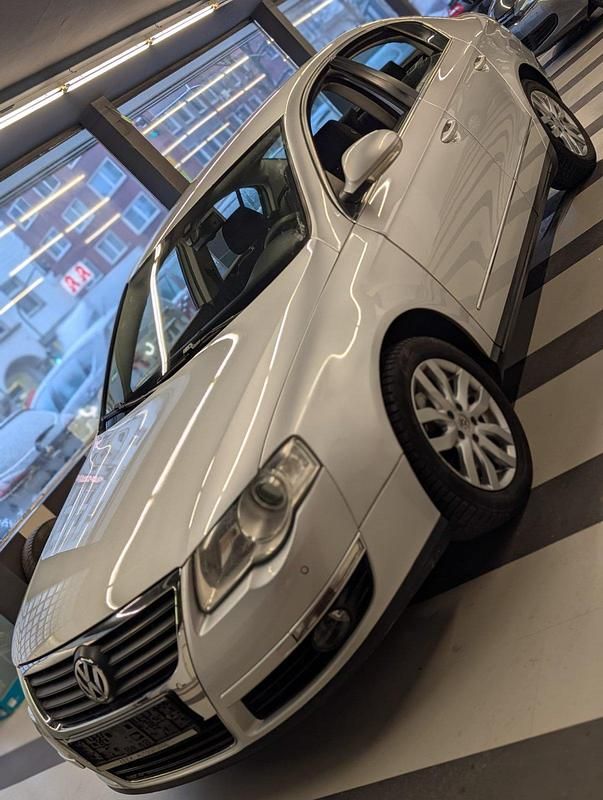 Gebraucht VW Passat 122 PS (89 kW) 2008 Silber Limousine