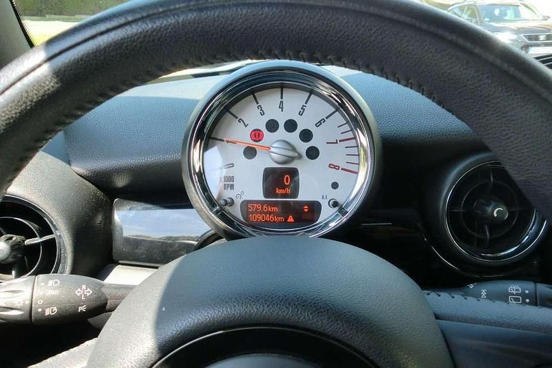 Gebraucht Mini Cooper 122 PS (89 kW) 2013 Velvet silver metallic Kleinwagen