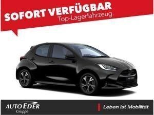 Schwarz Neu 2025 Toyota Yaris Hybrid Team Limousine | 27.850 € (Etwas zu teuer) - Bild 1/4