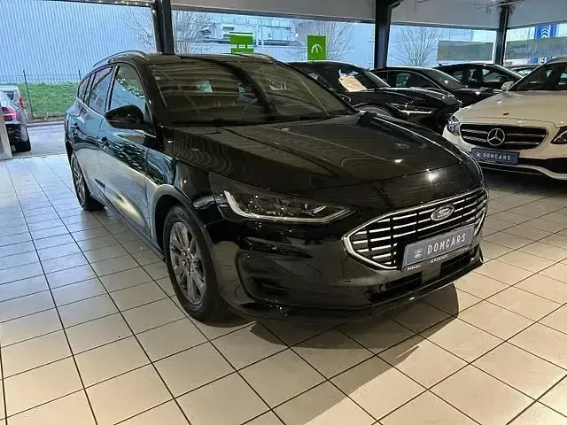 Gebraucht Ford Focus Titanium 116 PS (85 kW) 2023 Schwarz Kombi