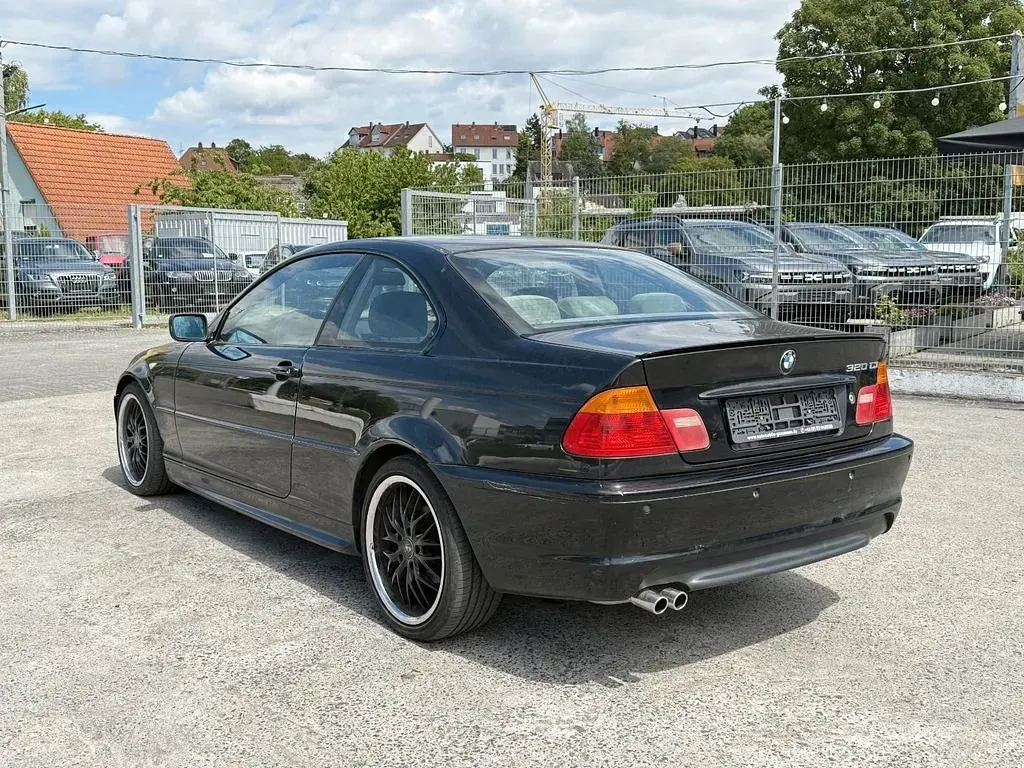 Gebraucht BMW 320 M Sport 170 PS (125 kW) 2004 Schwarz Coupé