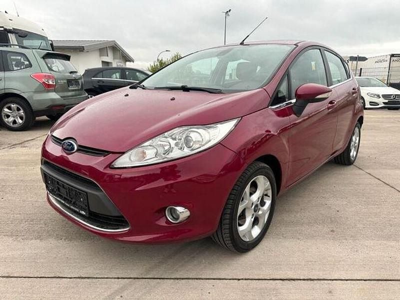 Hot magenta Gebraucht 2008 Ford Fiesta Titanium Kleinwagen | 3.190 € (Fairer Preis) - Bild 1/4