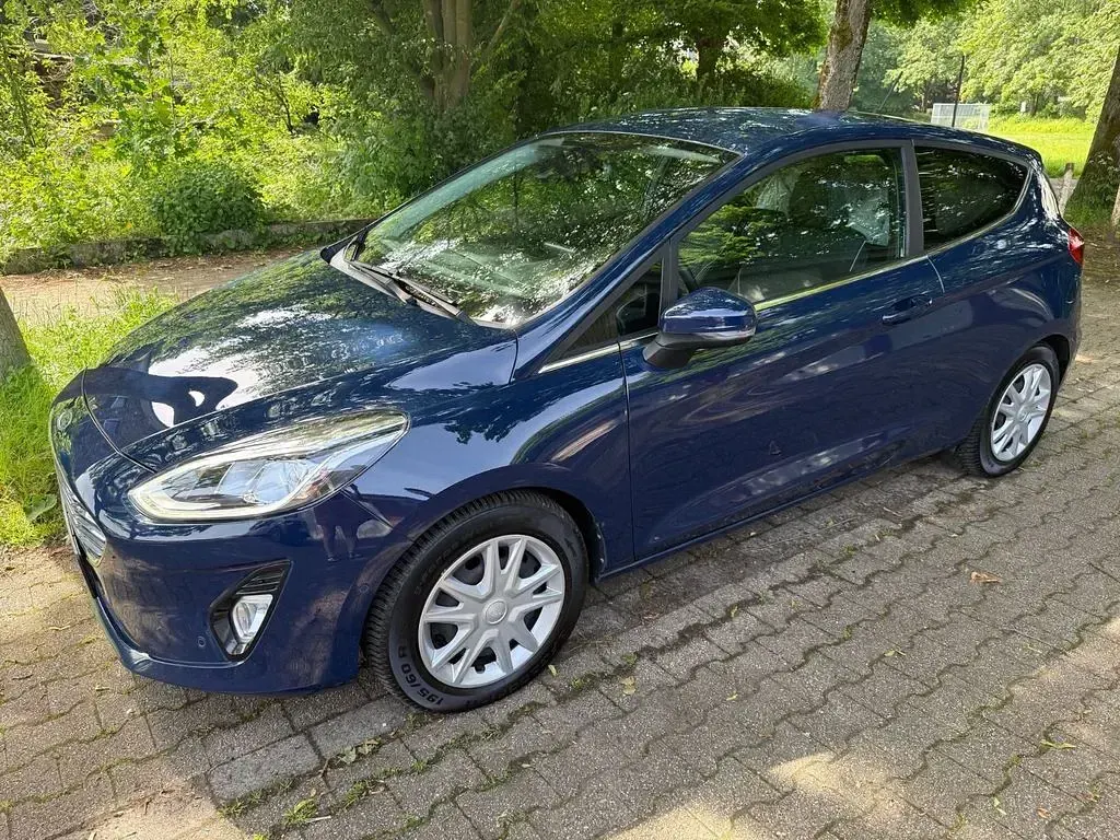 Gebraucht Ford Fiesta Titanium 101 PS (74 kW) 2017 Blau Kleinwagen
