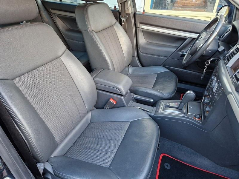 Gebraucht Opel Vectra Edition+ 150 PS (110 kW) 2008 Schwarz Kombi