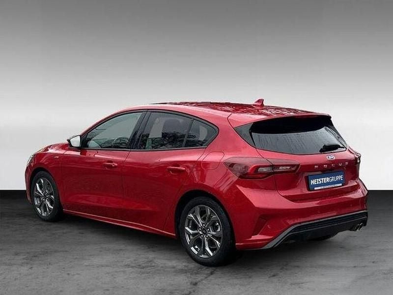 Gebraucht Ford Focus ST-Line X 155 PS (114 kW) 2024 Rot Limousine