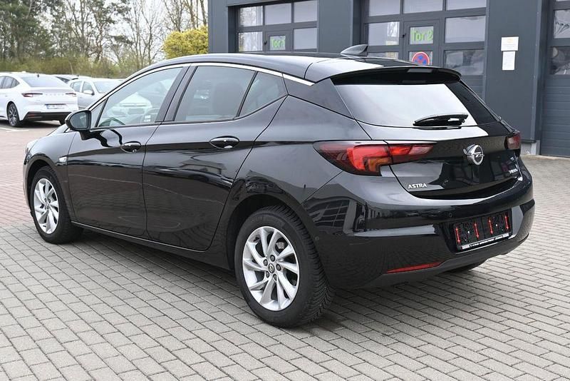 Gebraucht Opel Astra Innovation 150 PS (110 kW) 2016 Schwarz Limousine