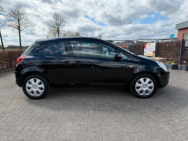 Gebraucht Opel Corsa 60 PS (44 kW) 2008 Schwarz Kleinwagen