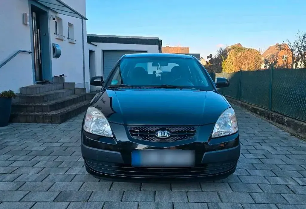 Gebraucht Kia Rio 97 PS (71 kW) 2009 Schwarz Limousine