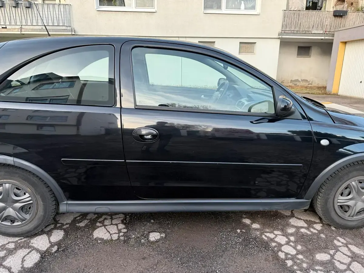 Gebraucht Opel Corsa 80 PS (58 kW) 2005 Schwarz Kleinwagen