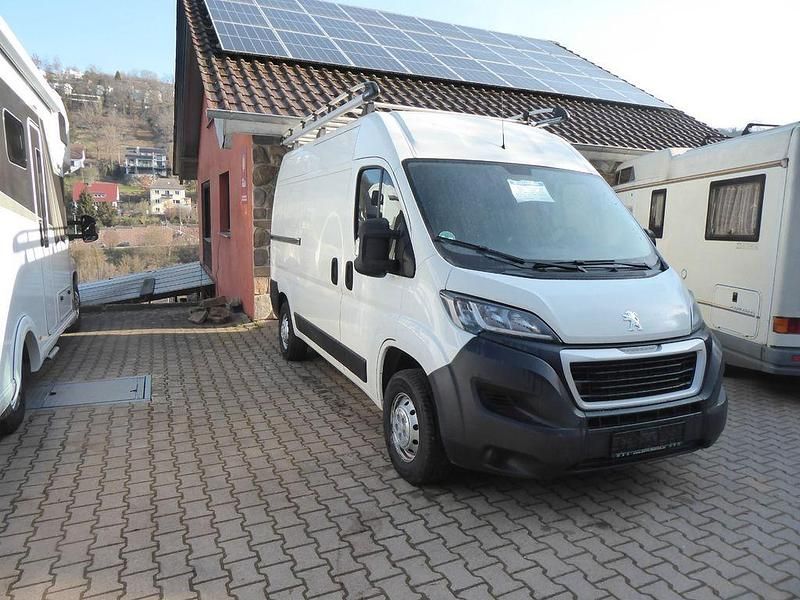 Gebraucht Peugeot Boxer 140 PS (102 kW) 2020 Weiß Van