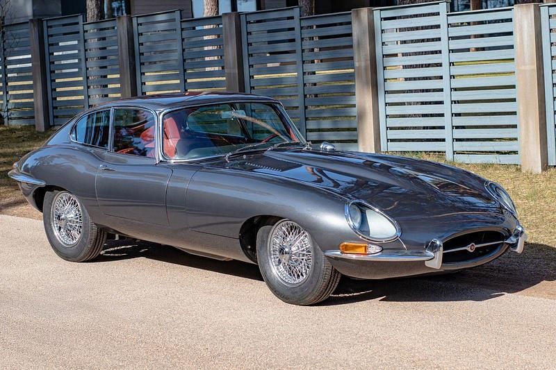 Usata Jaguar E-Type 265 CV (194 kW) 1966 Grigio Coupé