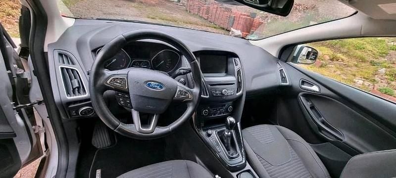 Second-hand Ford Focus Titanium 150 CP (110 kW) 2017 Argintiu Break