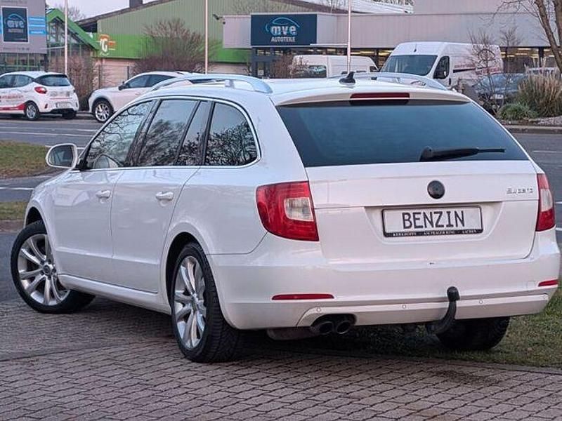 Gebraucht Skoda Superb Ambition 160 PS (117 kW) 2010 Weiß Kombi