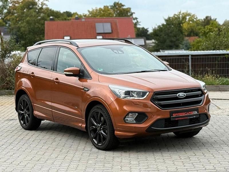 Gebraucht Ford Kuga ST-Line 182 PS (133 kW) 2018 Orange SUV